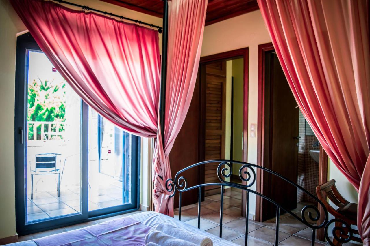 Niriides Villas Old Listing Hersonissos  Dış mekan fotoğraf